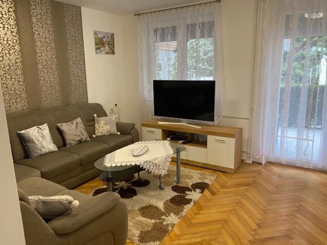 Beta Apartman Bük Esterno foto