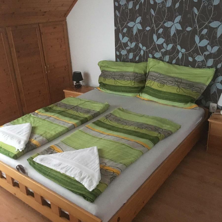 Beta Apartman Bük Esterno foto